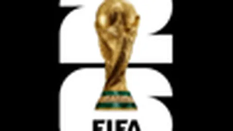 中超新赛季“双雄”海牛西海岸恐陷降级漩涡？青岛“双超争霸”背后危机四伏！