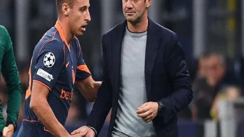 杰曼三分不中，王奕博因犯规被判罚